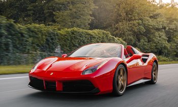 Rzym i Umbria za kierownicą Ferrari